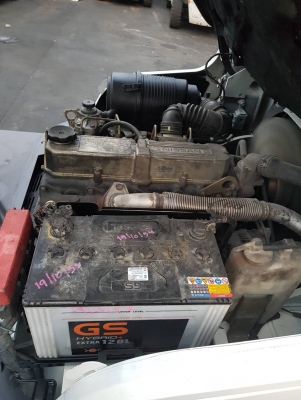 รถยกนิสสัน 3 ตัน เสาาสูง 3 เมตร เกียร์ธรรมดา เครื่องดีเซล