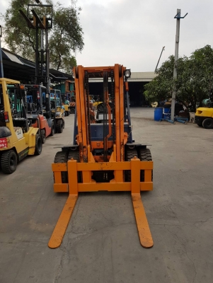 TOYOTA 5FD35 เครื่องดีเซล เกียร์ธรรมดา เสาสูง3เมตร สนใจติดต่อ083-062-0223(ปอน) TOYOTA 5FD35 เครื่องดีเซล เกียร์ธรรมดา เสาสูง3เมตร สนใจติดต่อ083-062-0223(ปอน)