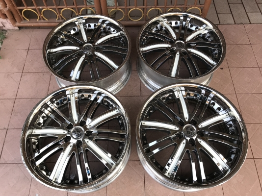 ล้อเเท้ CLUBLINEAขอบ19กวัาง8อ๊อฟ38เก่านอกสีเดิมๆตามรูปขอบมีรอยบางเล็กน้อย