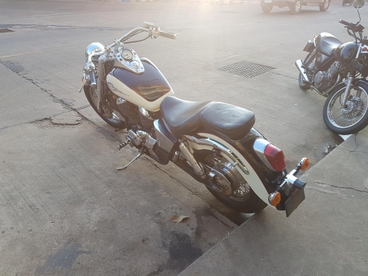 ขายแลกเทิร์น HONDA SHADOW400 CLASSIC เดิมๆ แฮนด์กว้าง โครเมี่ยมเงา อินวอยส์ สรรพสามิตร ราคา 65000 บา