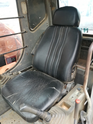 ขายรถแบ็คโฮฮิตาชิ ZX200-1 ขายรถแบ็คโฮฮิตาชิ ZX200-1