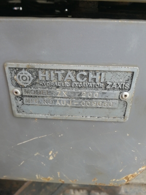 ขายรถแบคโฮ HITACHI ZX200-1 ราคาพิเศษ พร้อมทำงาน มีทะเบียน