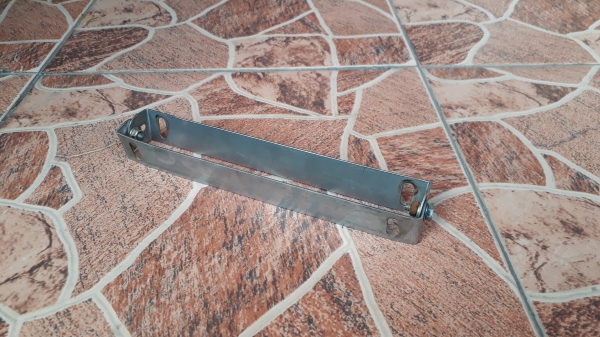 เหล็กยึดป้ายทะเบียนพับสแตนเลสจากญี่ปุ่น