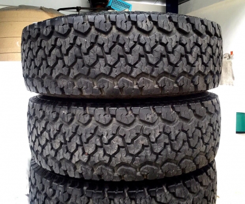 ยางMaxxis 980 A/T ลายแก้มข้างเหมือนBF สภาพใหม่ดอกเต็ม4เส้น ยางMaxxis 980 A/T ลายแก้มข้างเหมือนBF สภาพใหม่ดอกเต็ม4เส้น