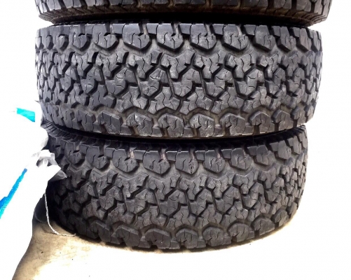 ยางMaxxis 980 A/T ลายแก้มข้างเหมือนBF สภาพใหม่ดอกเต็ม4เส้น ยางMaxxis 980 A/T ลายแก้มข้างเหมือนBF สภาพใหม่ดอกเต็ม4เส้น