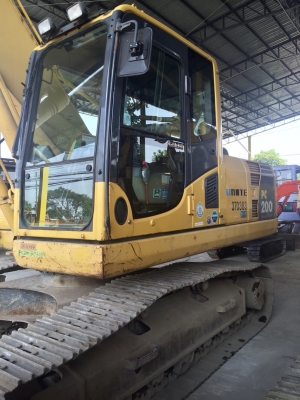 Komatsu PC200-8 เหมาะกับงานหนัก งานเร่ง เครื่องแน่น พร้อมลุยงาน สนใจติดต่อ0813553478(คุณโย)