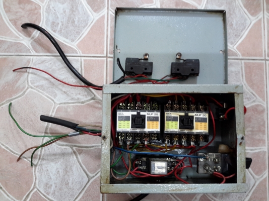 ชุดควบคุ้มการกลับทางหมุนมอเตอร์ 3 เฟส