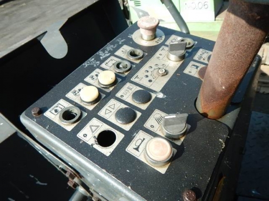 ขายถูก รถบด สั่นสะเทือน  หน้าเหล็ก/หลังเหล็ก เครื่อง F3L  ยี่ห้อ BOMAG ใช้งานได้จริง สนใจทดลองรถได้ติดต่อ 089-2619445