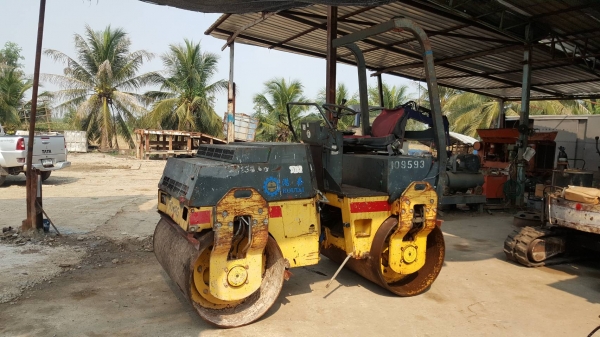 ขายถูก รถบด สั่นสะเทือน  หน้าเหล็ก/หลังเหล็ก เครื่อง F3L  ยี่ห้อ BOMAG ใช้งานได้จริง สนใจทดลองรถได้ติดต่อ 089-2619445