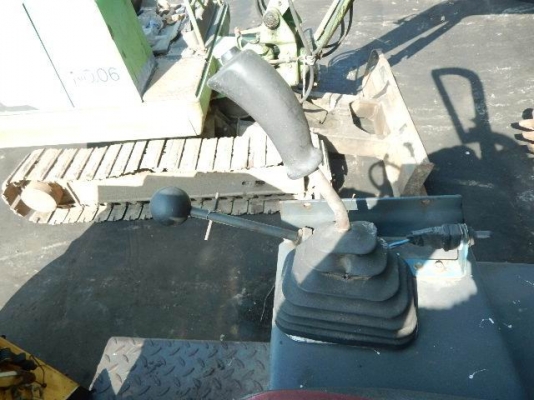 ขายถูก รถบด สั่นสะเทือน  หน้าเหล็ก/หลังเหล็ก เครื่อง F3L  ยี่ห้อ BOMAG ใช้งานได้จริง สนใจทดลองรถได้ติดต่อ 089-2619445