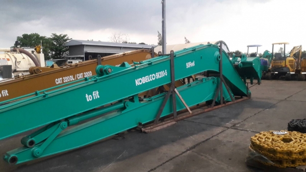 บูมยาว  KOBELCOรุ่น  SK200  ยาว50 ฟุต รวมบุ้งกี๋**ของใหม่ขายถูกสนใจดูสินค้า  089-2619445