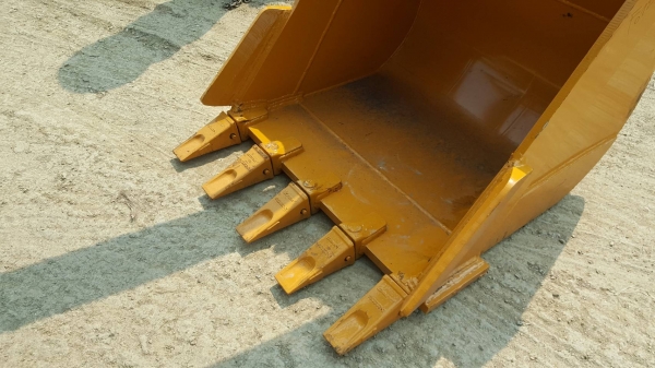 ขายด่วนบุ้งกี๋***ใหม่**ใช้สำหรับรขุด100-120 สลัก65มิล/ปากกว้าง36 นิ้ว สนใจดูสินค้า 089-2619445 ขายด่วนบุ้งกี๋***ใหม่**ใช้สำหรับรขุด100-120 สลัก65มิล/ปากกว้าง36 นิ้ว สนใจดูสินค้า 089-2619445