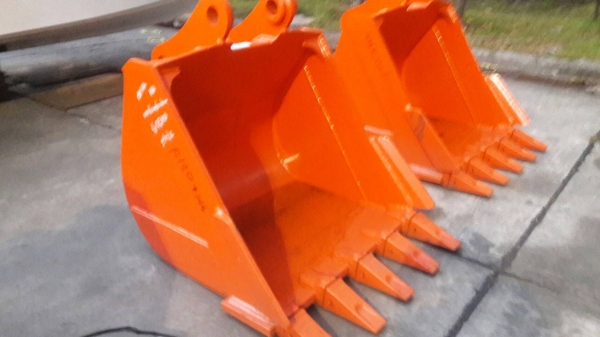 ขายด่วนบุ้งกี๋***ใหม่**ใช้สำหรับรขุด100-120  สลัก65มิล/ปากกว้าง36 นิ้ว สนใจดูสินค้า 089-2619445