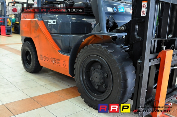 ขายรถโฟล์คลิฟท์มือสอง TOYOTA รุ่น 8FG30-30940 นำเข้าจากประเทศญี่ปุ่น 100\% ไม่เคยใช้งานในไทย ขายรถโฟล์คลิฟท์มือสอง TOYOTA รุ่น 8FG30-30940 นำเข้าจากประเทศญี่ปุ่น 100\% ไม่เคยใช้งานในไทย