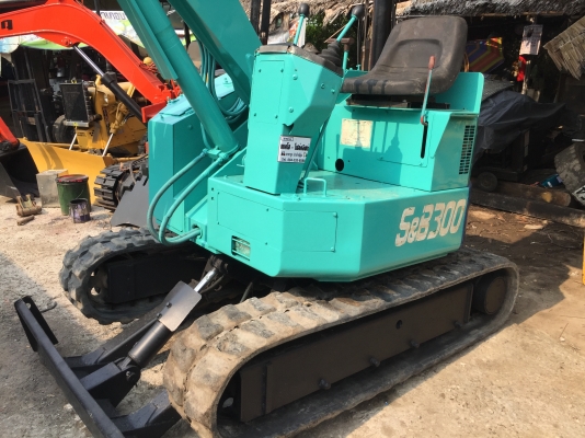 hanix s&b300 สภาพดีเก่าญี่ปุ่น มีใบอินวอยไม่เคยใช้ในไทย hanix s&b300 สภาพดีเก่าญี่ปุ่น มีใบอินวอยไม่เคยใช้ในไทย