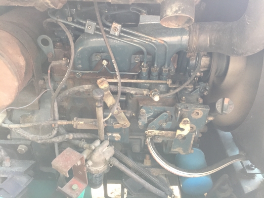 hanix s&b300 สภาพดีเก่าญี่ปุ่น มีใบอินวอยไม่เคยใช้ในไทย hanix s&b300 สภาพดีเก่าญี่ปุ่น มีใบอินวอยไม่เคยใช้ในไทย