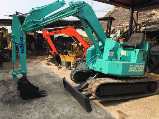 hanix s&b300 สภาพดีเก่าญี่ปุ่น มีใบอินวอยไม่เคยใช้ในไทย hanix s&b300 สภาพดีเก่าญี่ปุ่น มีใบอินวอยไม่เคยใช้ในไทย