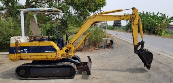 ขายด่วนรถแบคโฮKOMATSUโคมัสซูรุ่นยอดนิยมสวยๆPC15-6เครื่องโคมัสซู3D75เครื่องดีปั่มแรงรถนอกเพิ่งนำเข้ามาใหม่ยังไม่เคยใช้งานในเมืองไทยเลย