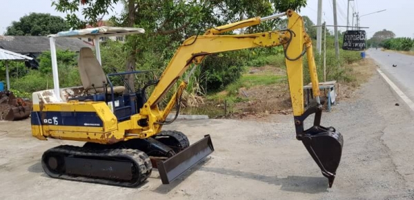 ขายด่วนรถแบคโฮKOMATSUโคมัสซูรุ่นยอดนิยมสวยๆPC15-6เครื่องโคมัสซู3D75เครื่องดีปั่มแรงรถนอกเพิ่งนำเข้ามาใหม่ยังไม่เคยใช้งานในเมืองไทยเลย