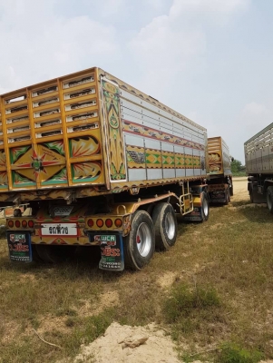 ISUZU 360 DT ปลายปี 56 ยางใหม่แม่ 10 เส้น น้ำหนักบรรทุก 29.7 ตัน รถสภาพนางฟ้า เครื่องเกียร์สวยเดิม พร้อมใช้งานค่ะ