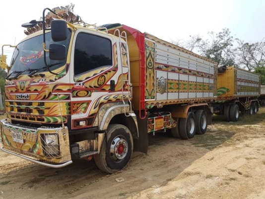 ISUZU 360 DT ปลายปี 56 ยางใหม่แม่ 10 เส้น น้ำหนักบรรทุก 29.7 ตัน รถสภาพนางฟ้า เครื่องเกียร์สวยเดิม พร้อมใช้งานค่ะ