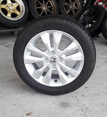 ขายล้อHONDA CITY ขอบ15 ยางปี15  4ล้อ