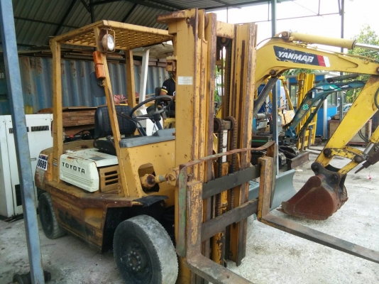 รถฟอร์คลิฟต์ TOYOTA 40-3FG20 รถเก่านอกนำเข้า ยังไม่เคยใช้งานในไทย ยก 2 ตัน เสาสูง 4.5 เมตร ยางตันหน้า-หลัง สภาพดี พร้อมใช้งาน มีเอกสารใบอินวอยซ์