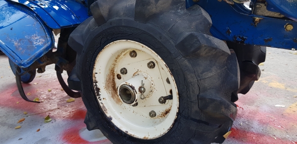 รถพรวนดิน สาดดินยกร่อง ใบตีสวยๆๆพร้อมใช้งาน รถพรวนดิน สาดดินยกร่อง ใบตีสวยๆๆพร้อมใช้งาน