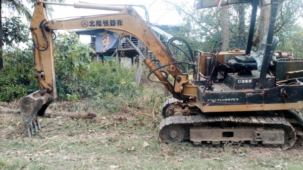 ขายแบคโฮ komatsu pc40