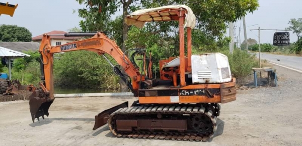 ขายด่วนรถแบคโฮKUBOTAคูโบต้าKH11เทียบเท่าPC35เครื่องคูโบต้า3สูบปั่มแรงรถนอกเพิ่งนำเข้ามาใหม่ยังไม่เคยใช้งานในเมืองไทยเลย