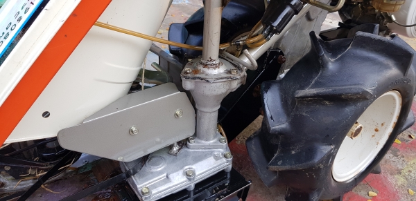 รถเกี่ยวข้าวมัดทิ้ง ด้ครับ id 0819170852