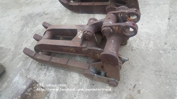 FROM JAPAN ตัวคีบปากหนีบไม้ *FURUKAWAสำหรับรถขุดไซค์ 40,45,50,55 /สวมบูทสลัก 45 มิล /ราคาเพียง 29,000 บาท สนใจติดต่อ 0819337688