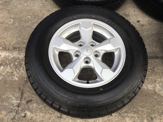 ล้อแม็ก Mitsu Triton ขอบ 15 พร้อมยาง 195-15 Dunlopปี 15