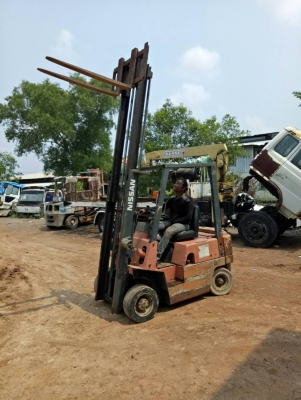 ขายด่วนโฟล์คลิฟนิสสันออโต้เบนซิลเสาคู่สูง3เมตร1ตันครึ่งไม่แน่ใจเพราะไม่มีเพสพร้อมใช้