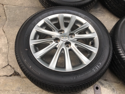 ล้อแม็ก Toyota Vios 12 ก้าน ขอบ 15 สีเทาดำ พร้อมยาง 185-60-15 Yokohama ปี 13