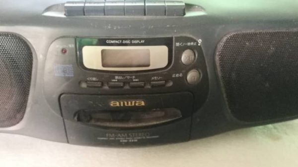 350 บ.ส่งถึงบ้านฟรีโทร 083-2000058 LINE ID: line832923 วิทยุ CD เทป ยี่ห้อ AIWA ใช้ไฟ 100 V. หรือใช้