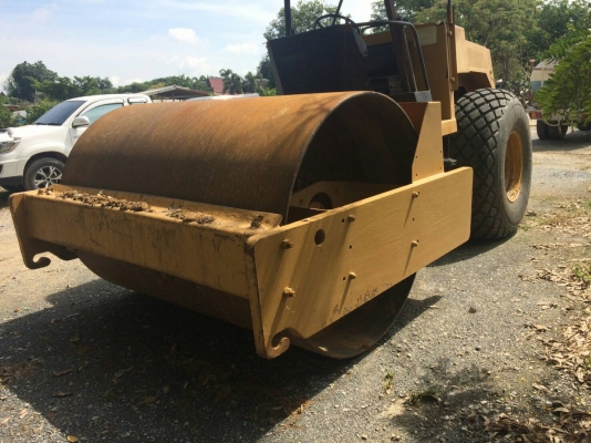 ขายรถบดสั่นDYNAPAC CA251 เพลาเดียว