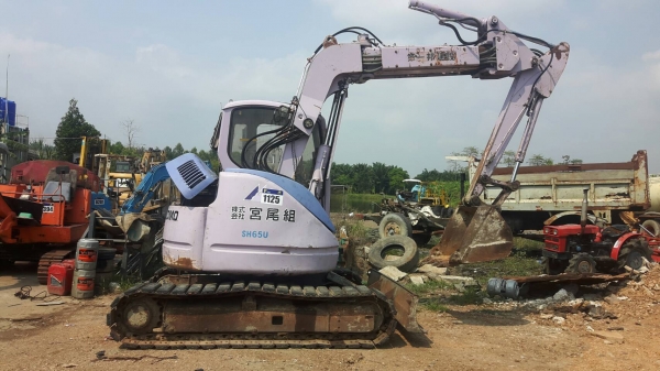 สุมิโตโม่ SH 65 U เก่านอกญี่ปุ่นราคา 450,000 รถกทม. สุมิโตโม่ SH 65 U เก่านอกญี่ปุ่นราคา 450,000 รถกทม.