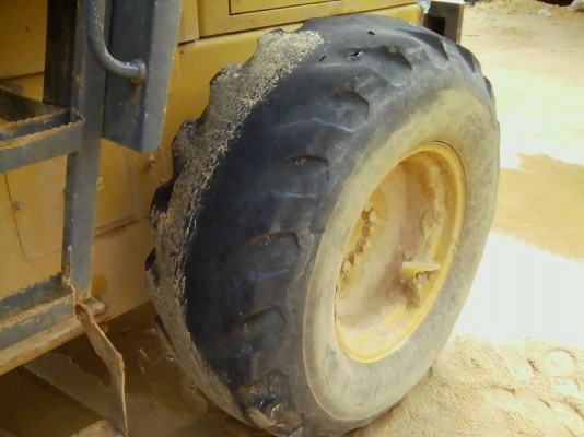 KOMATSU WA 100-3