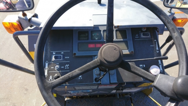 รถบด 4 ตัน หน้าเหล็กหลังยาง Komatsu JV40CW-5EO นำเข้าจากต่างประเทศ โทร 089-7945153 ใหม่ค่ะ