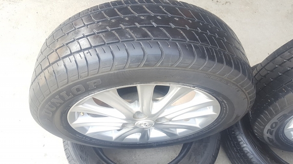 ขายล้อTOYOTA VIOS 12ก้าน  ยาง185/60/15 ปี15   4 ล้อ