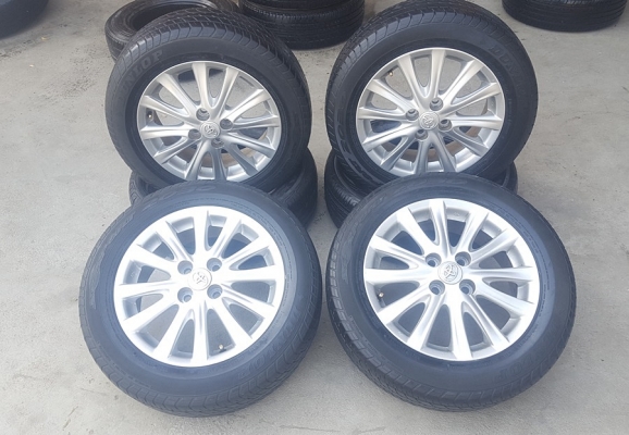 ขายล้อTOYOTA VIOS 12ก้าน  ยาง185/60/15 ปี15   4 ล้อ
