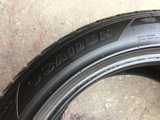 ยาง SAILUN 255-45-18 ปี 14 ครบชุด 4 เส้น 3800 สวยๆไม่บวมไม่กินข้างดอกยางเหลือเยอะเอาไปวิ่งกันใด้อีกยาวค่ะ ยาง SAILUN 255-45-18 ปี 14 ครบชุด 4 เส้น 3800 สวยๆไม่บวมไม่กินข้างดอกยางเหลือเยอะเอาไปวิ่งกันใด้อีกยาวค่ะ