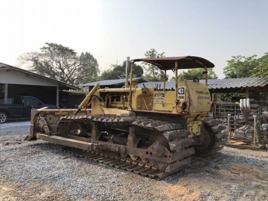 ขายรถแทรคเตอร์ 765,000 เก่านอก 6,058 ชม CATTERPILAR D5D เครื่อง 44V ดี เกียร์ตัดแรง  ปั้มแรง โช่ใหม่ แผ่นตีนเป็ดสวย เอกสารเล่มทะเบียนภาษีไม่ขาด  รถอยู่ นครปฐม   โทร 0610710295