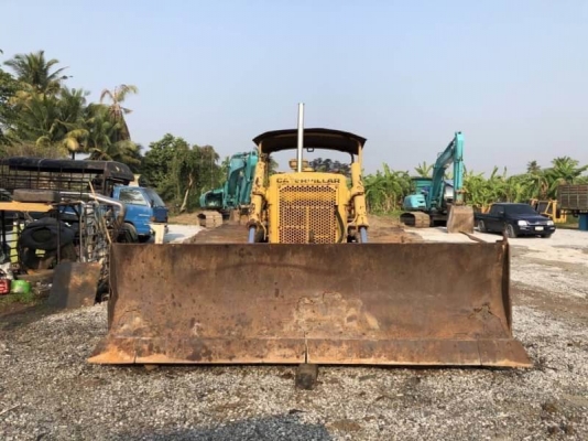 ขายรถแทรคเตอร์ 765,000 เก่านอก 6,058 ชม CATTERPILAR D5D เครื่อง 44V ดี เกียร์ตัดแรง  ปั้มแรง โช่ใหม่ แผ่นตีนเป็ดสวย เอกสารเล่มทะเบียนภาษีไม่ขาด  รถอยู่ นครปฐม   โทร 0610710295