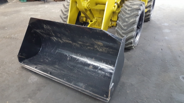 ขาย รถตัก MITSUBISHI รุ่น WS200A มือสองญี่ปุ่น  ตักได้ ครึ่งคิว สองเพลา เอวออ่อน  เกียร์ทอร์ค เครื่องดีเซล 3สูบ สวยพร้อมใช้งาน มือถือ 0818753444