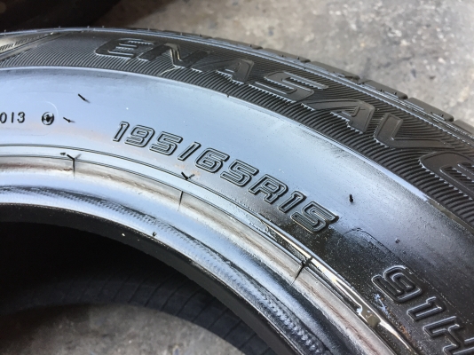 ยาง DUNLOP 195-65-15 ปี 16 ครบชุด 4 เส้น 3000 สภาพสวยๆไม่บวมไม่กินข้าง ดอกยางเหลือเยอะเอาไปวิ่งกันใด ยาง DUNLOP 195-65-15 ปี 16 ครบชุด 4 เส้น 3000 สภาพสวยๆไม่บวมไม่กินข้าง ดอกยางเหลือเยอะเอาไปวิ่งกันใด