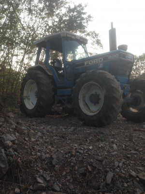 ขายรถไถFord8210เก๋งแอร์มีผลาน7เอกสารเล่ม สภาพสวยพร้อมใช้ ติดต่อคุณอ๊อฟ พิจิตร 086-737-9991