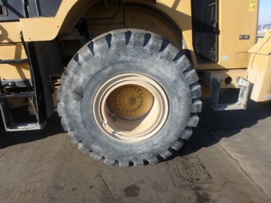 ขาย CAT 950H รุ่นใหม่ สภาพสวย ปี2012 นำเข้าจากญี่ปุ่น โทร.090-986-2521 อ๊อบ