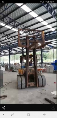 โฟคลิฟท์4.5 ตันโตโยต้ารุ่น 5 ราคา 280,000 บาทรถโฟคลิฟท์ไฟฟ้า 2.5 ตันแบตดีราคา 160,000 บาท